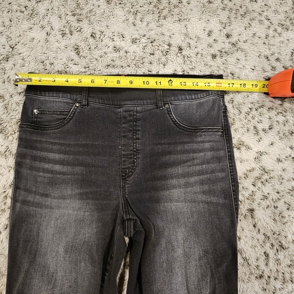 Spanx SZ L Black Wash Pull On Stretch Slimming Shaping Casual Jeans Denim - Picture 5 of 10